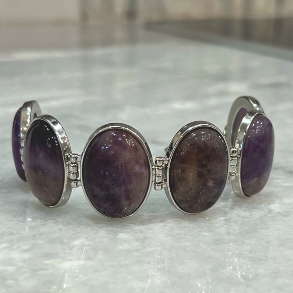 Amethyst Large Cabochon Silver Toggle Clasp Bracelet and Dangle Earrings - Picture 8 of 15
